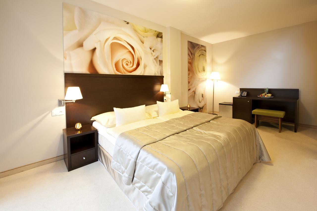Hotel Velka Fatra Турчьянске-Теплице Экстерьер фото